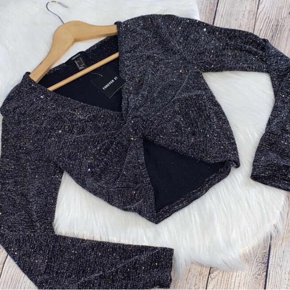 Forever 21 twisted long sleeve sparkly beautiful top New with tags